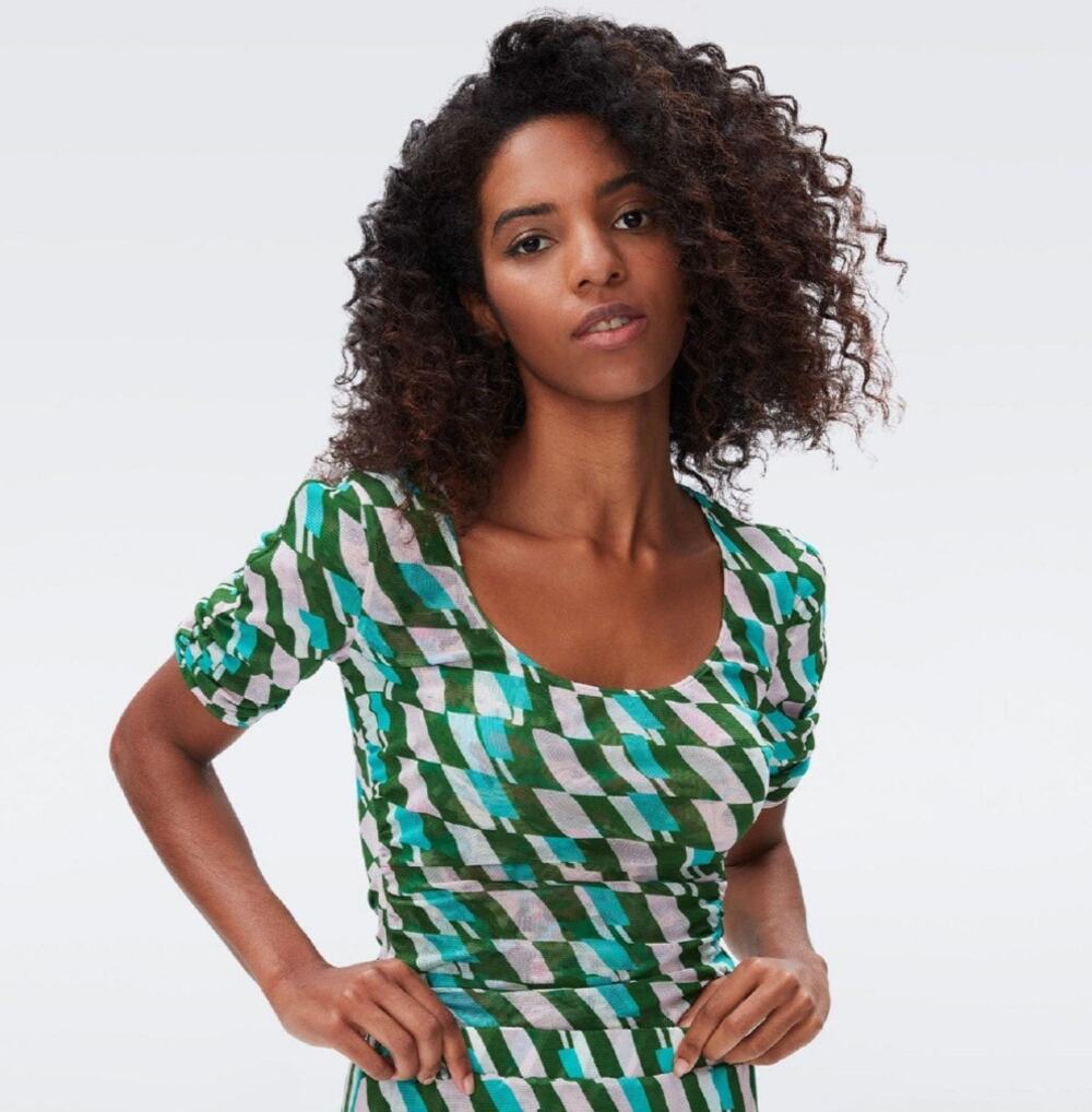 Diane Von Furstenberg Ladies Abstract Blouse Size Small